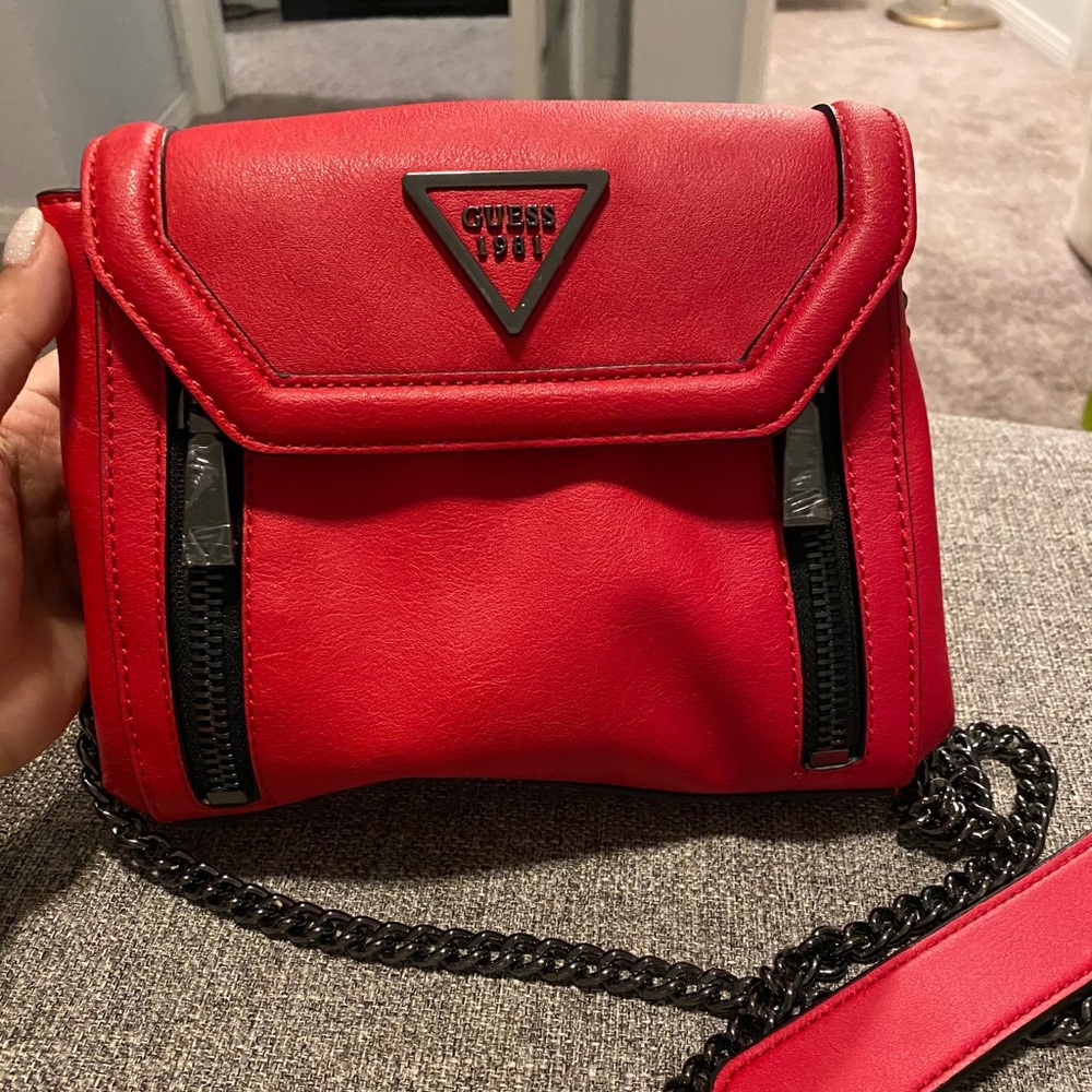 Guess crossbody
